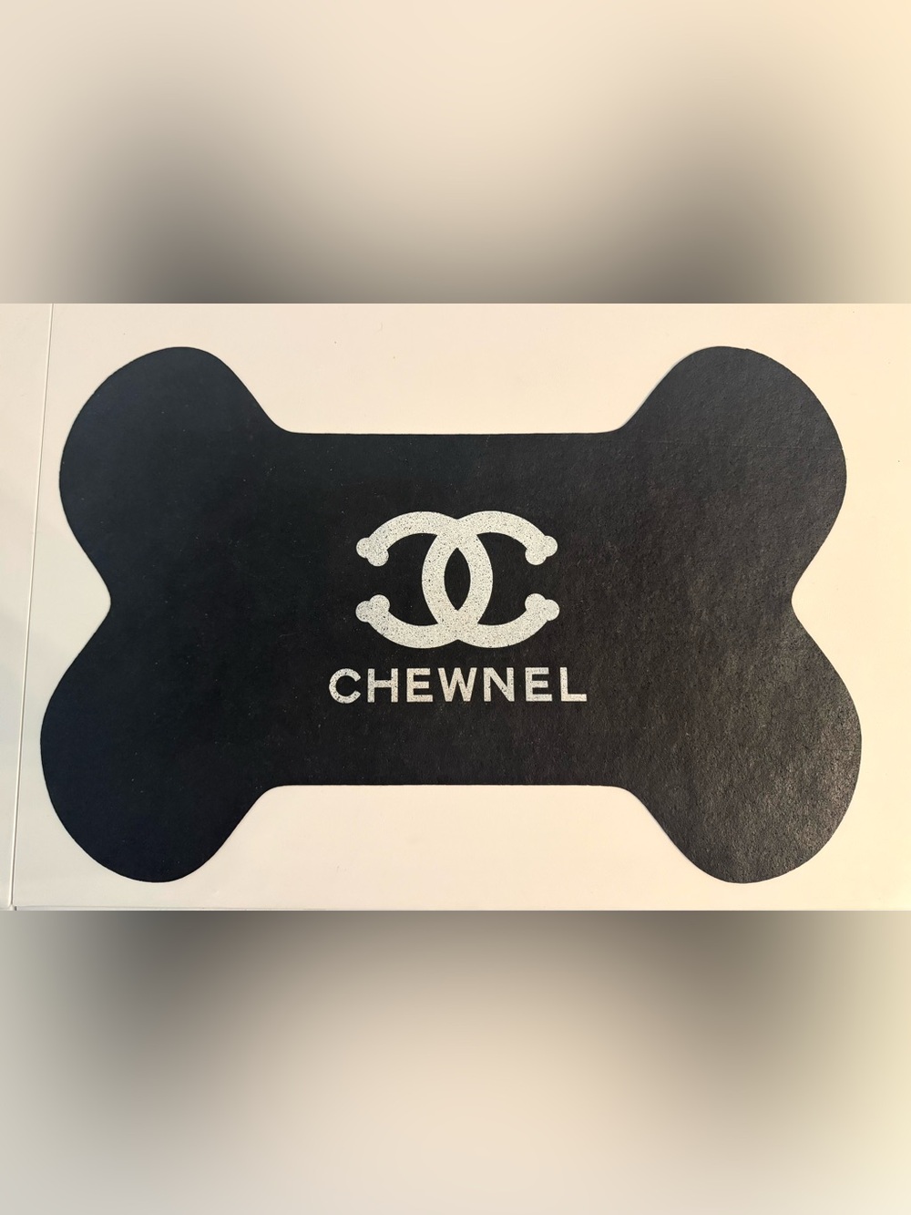 Chewnel Black Bone-Shaped Pet Placemat